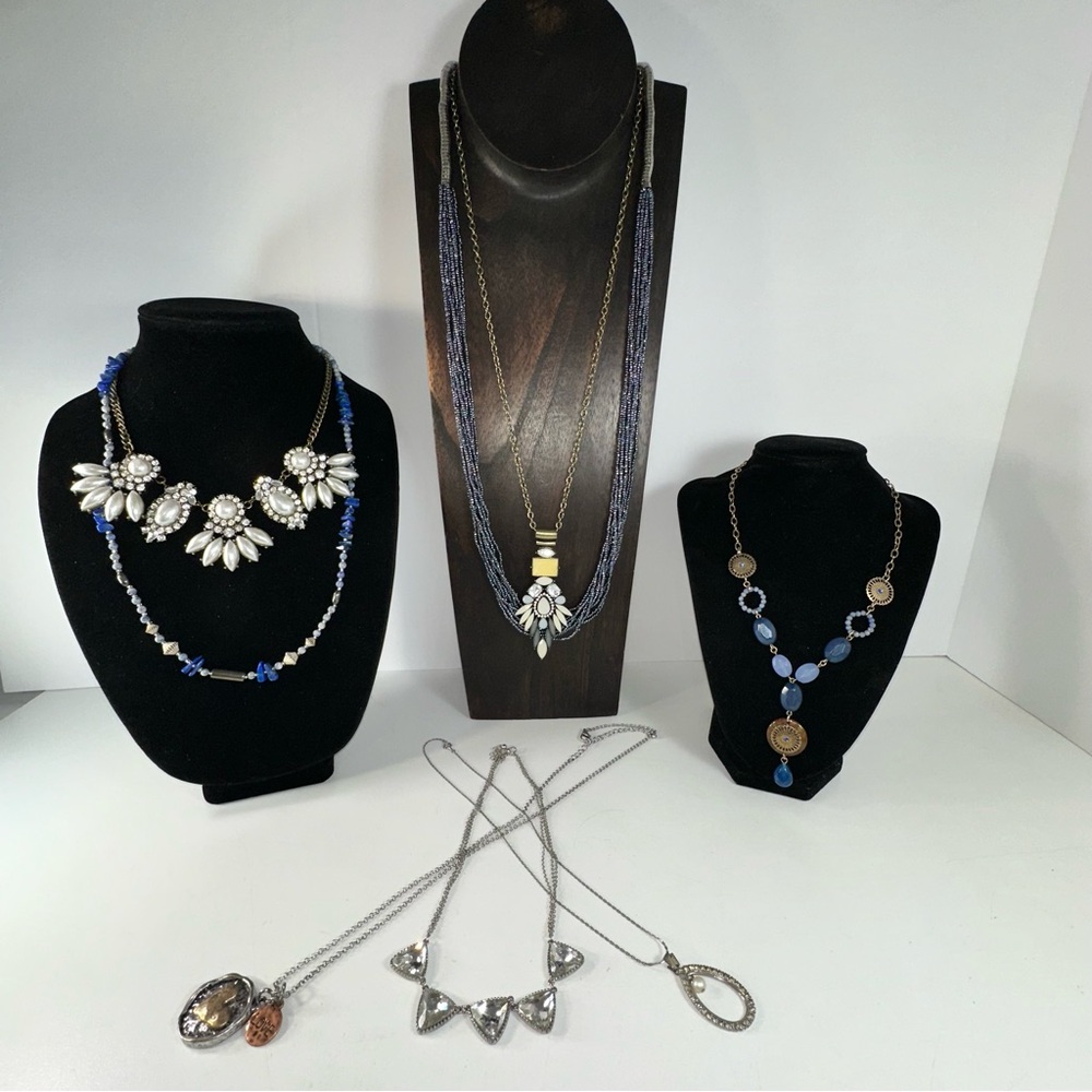 Beautiful Mixed Jewelry lot blue and gemstones Necklace Lot of 8